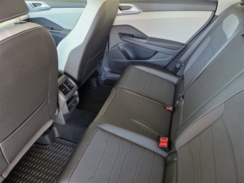 New 2025 Volkswagen Taos SE image 19