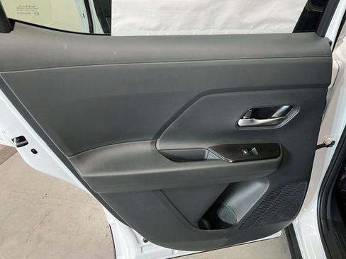 New 2026 Nissan Kicks SV w/ SV Premium Package image 18