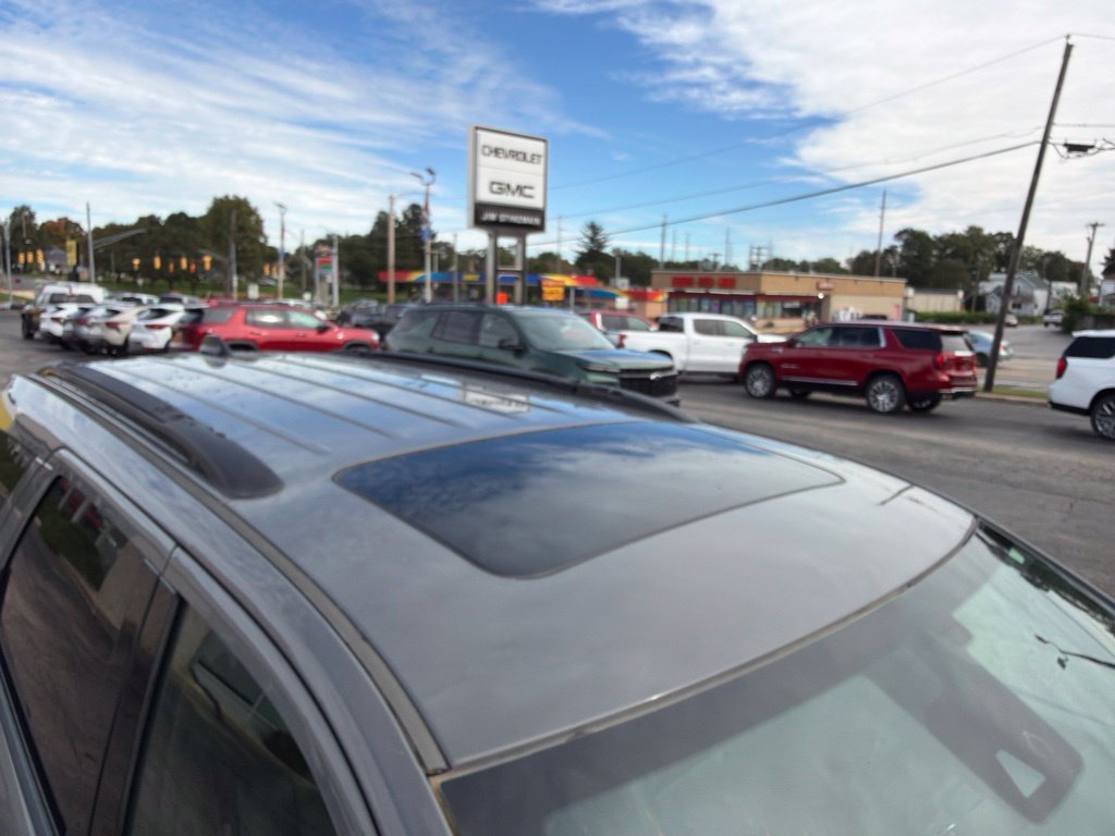 Used 2023 Dodge Durango R/T AWD/4WD image 9