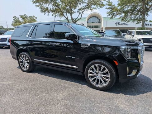 Used 2023 GMC Yukon Denali AWD/4WD image 2