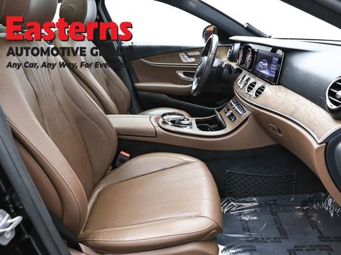 Used 2018 Mercedes-Benz E 300 4MATIC image 25