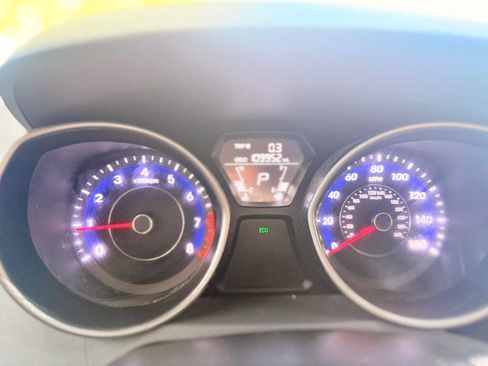 Used 2013 Hyundai Elantra GLS w/ Preferred Pkg FWD image 13