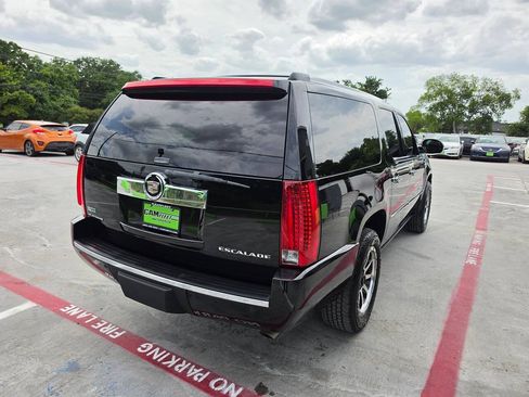 Used 2010 Cadillac Escalade ESV Platinum RWD image 12