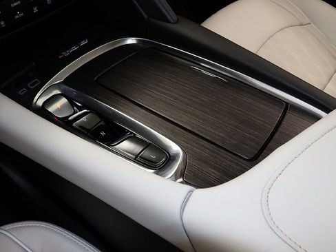 Certified 2023 Buick Enclave Avenir w/ Avenir Technology Package image 24