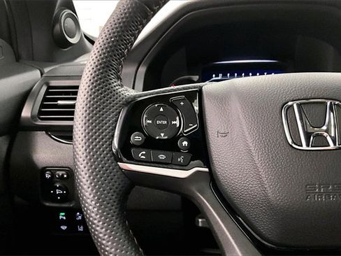 Used 2025 Honda Passport Black Edition image 23