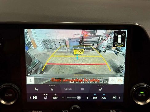 Used 2025 Lexus NX 250 AWD image 18