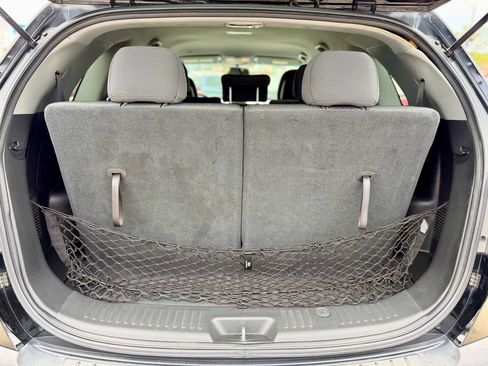 Used 2012 Kia Sorento FWD w/ Third Row Pkg image 14