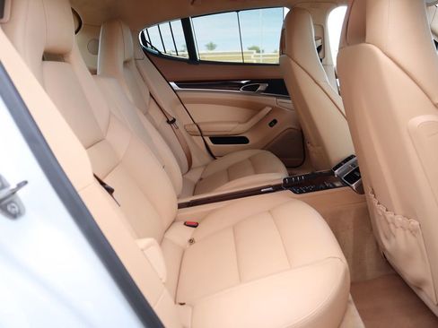 Used 2014 Porsche Panamera Turbo image 21