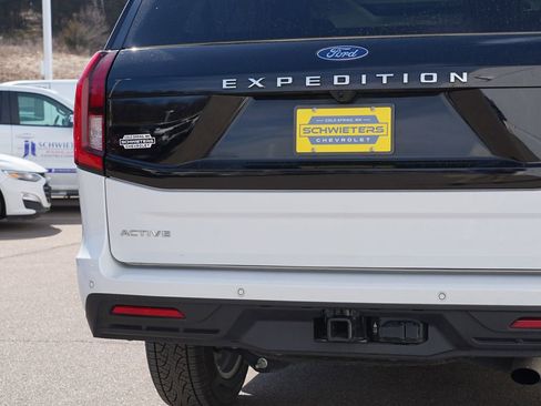 Used 2025 Ford Expedition Max Active image 10