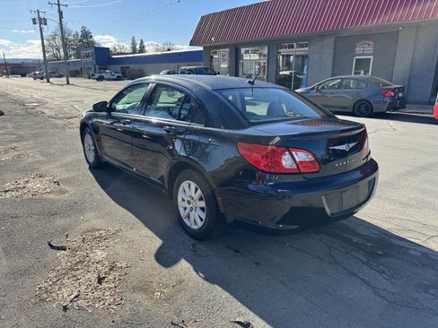 Used 2008 Chrysler Sebring LX image 5