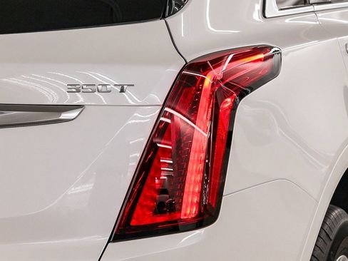 New 2025 Cadillac XT5 Luxury image 7