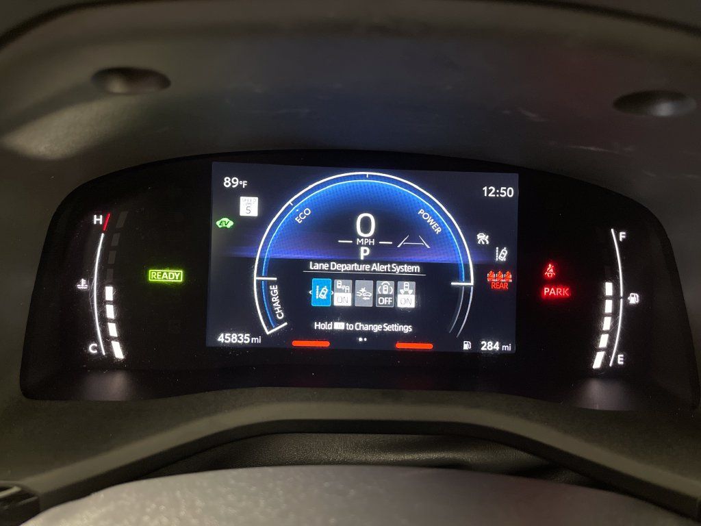 Used 2025 Toyota Camry LE FWD image 18