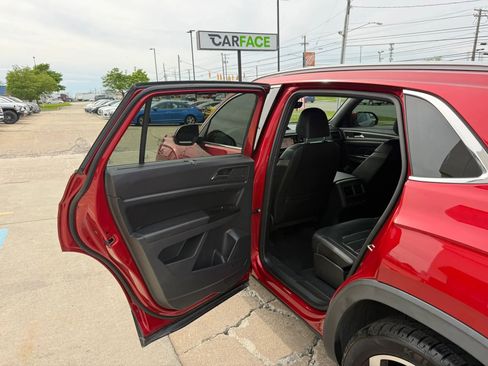 Used 2020 Volkswagen Atlas Cross Sport SEL Premium AWD/4WD image 21