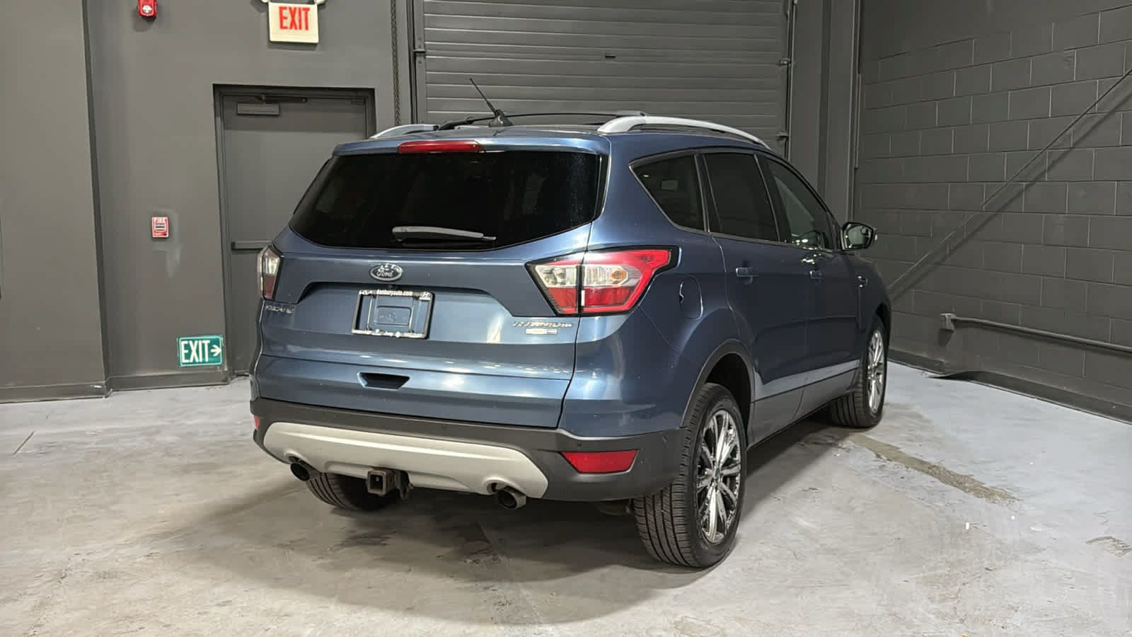 Used 2018 Ford Escape Titanium AWD/4WD image 4