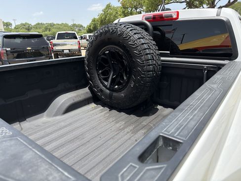 Used 2025 Chevrolet Colorado ZR2 w/ ZR2 Bison Edition AWD/4WD image 7