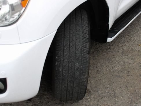 Used 2017 Toyota Sequoia Limited w/ Safety & Convenience Package image 53