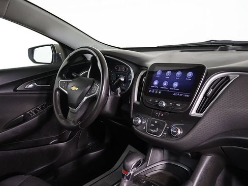 Used 2022 Chevrolet Malibu RS FWD image 23