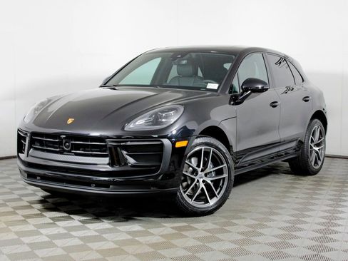 Certified 2026 Porsche Macan AWD/4WD image 1