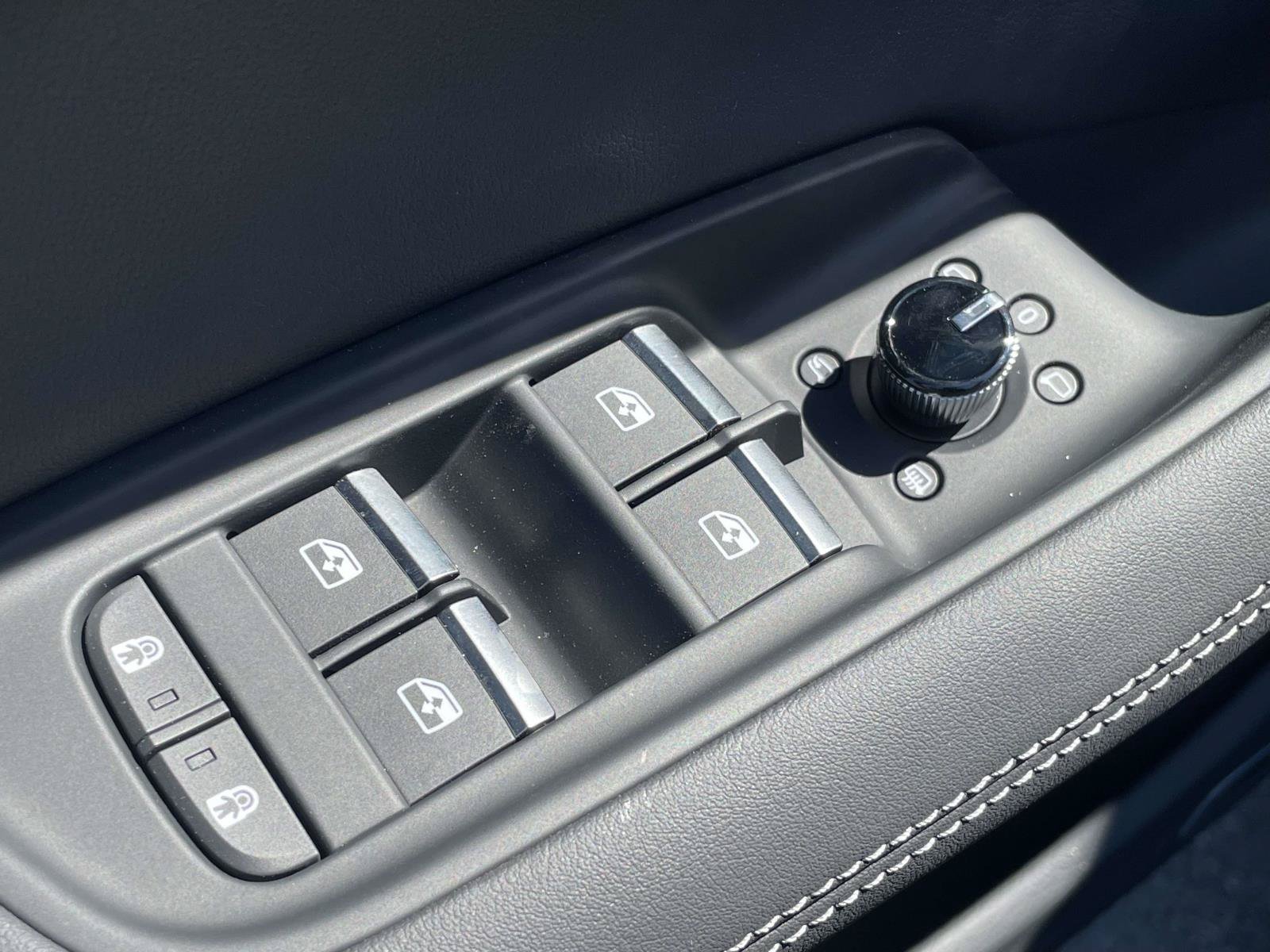 New 2026 Audi Q7 3.0T Premium Plus AWD/4WD image 16