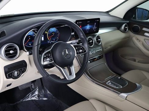 Certified 2022 Mercedes-Benz GLC 300 image 7