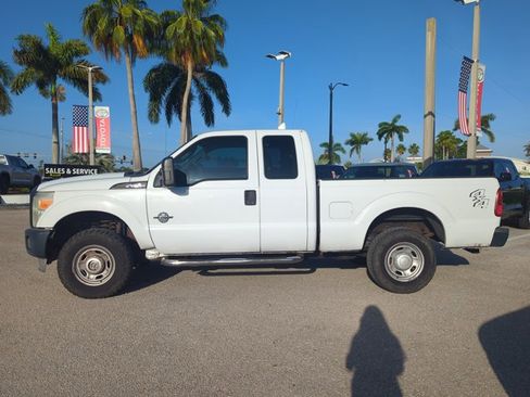 Used 2013 Ford F250 XL AWD/4WD image 5