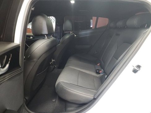 Used 2022 Kia Stinger GT-Line image 37