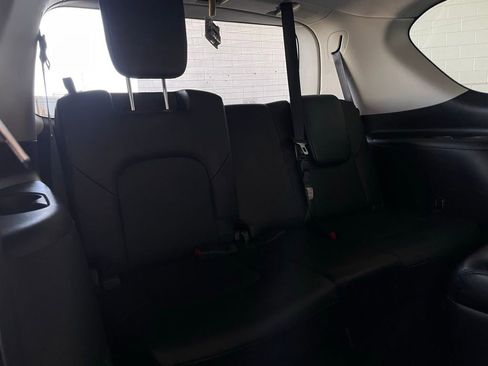 Used 2021 Nissan Armada SL w/ Captain's Chairs Package image 21