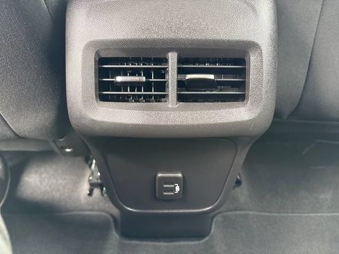 Used 2024 Chevrolet Equinox LS w/ LS Convenience Package AWD/4WD image 18