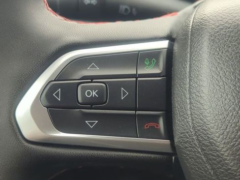 Used 2024 Jeep Compass Trailhawk AWD/4WD image 15