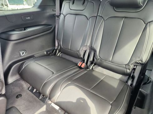 New 2026 Jeep Grand Cherokee L Limited w/ Limited Altitude Package image 20