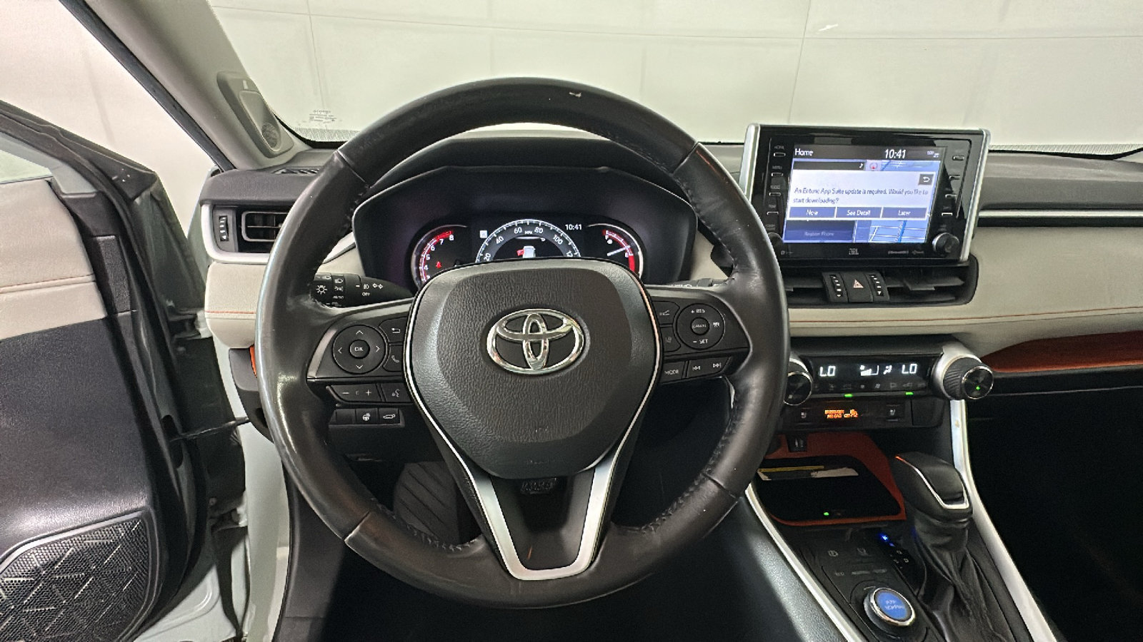 Used 2019 Toyota RAV4 Adventure w/ Advanced Technology Package AWD/4WD image 18