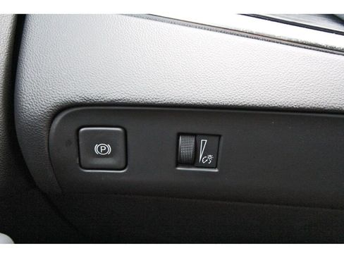 Used 2024 Buick Enclave Essence w/ Sport Touring Edition FWD image 19
