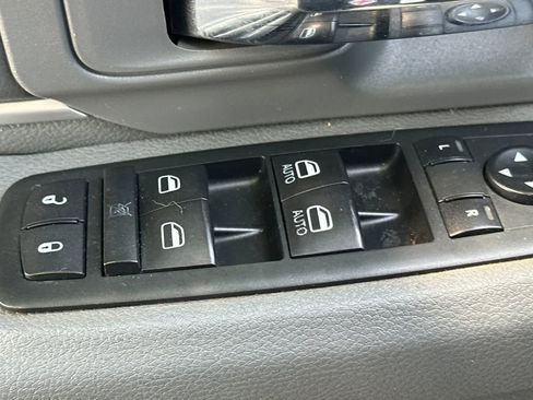 Used 2015 RAM 2500 SLT AWD/4WD image 14