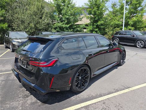 Used 2026 BMW M5 Touring w/ M Driver's Package AWD/4WD image 3