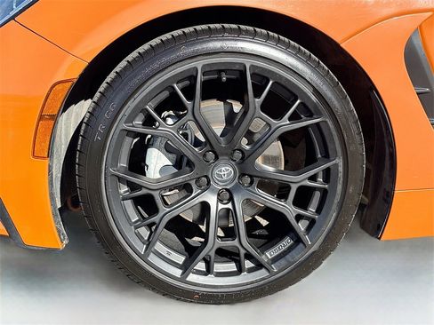 Used 2023 Toyota GR86 10th Anniversary SE image 29
