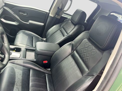 Used 2022 Nissan Frontier SV w/ SV Premium Package AWD/4WD image 18