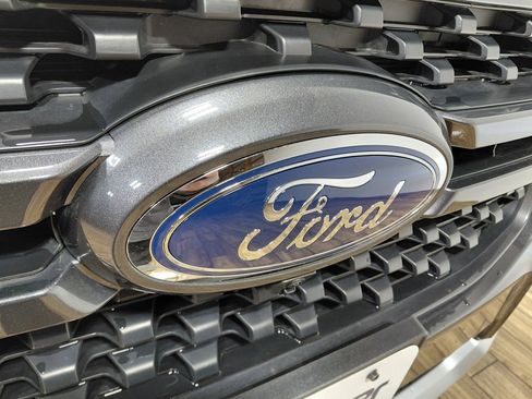 Certified 2024 Ford Ranger Lariat w/ Advanced Towing Package image 15