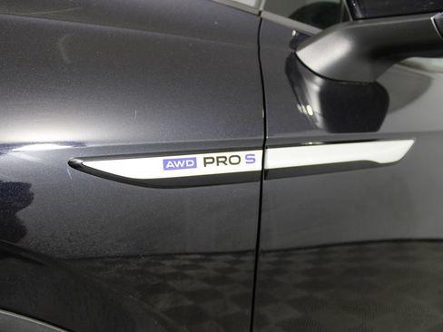 Used 2023 Volkswagen ID.4 Pro S AWD/4WD image 43