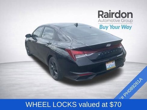 Used 2023 Hyundai Elantra SEL image 4