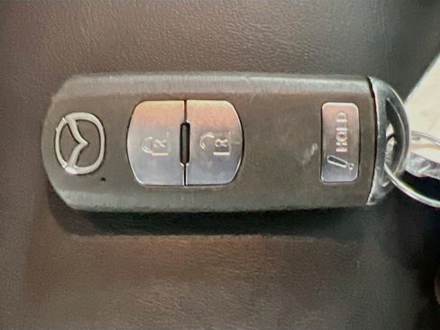 Used 2017 MAZDA CX-5 Touring FWD image 36