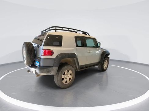 Used 2008 Toyota FJ Cruiser 4WD image 8