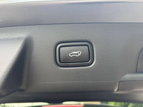 Used 2025 Hyundai Palisade SEL FWD image 24
