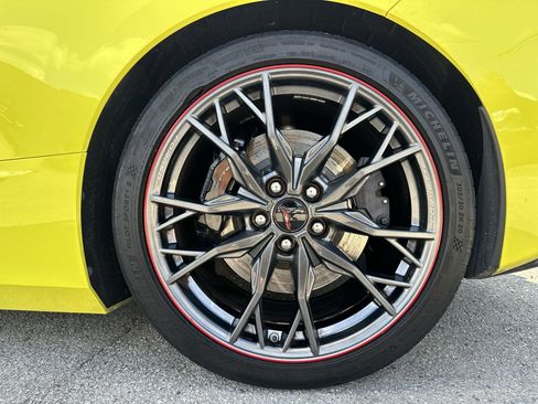 Used 2023 Chevrolet Corvette Stingray Convertible w/ Z51 Performance Package image 17