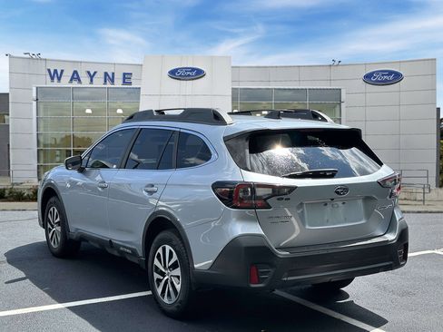 Used 2021 Subaru Outback Premium AWD/4WD image 4