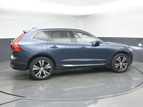 Used 2023 Volvo XC60 B5 Plus w/ Protection Package Premier image 9
