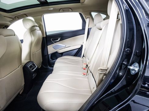 Used 2024 Acura RDX w/ Technology Package image 11