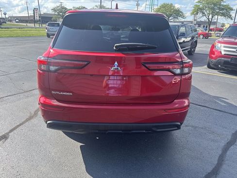 Used 2022 Mitsubishi Outlander ES image 4