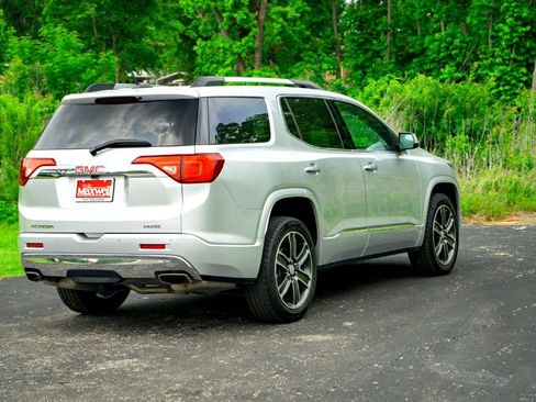 Used 2019 GMC Acadia Denali w/ Technology Package AWD/4WD image 6