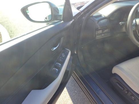 Used 2025 Honda Accord SE image 13