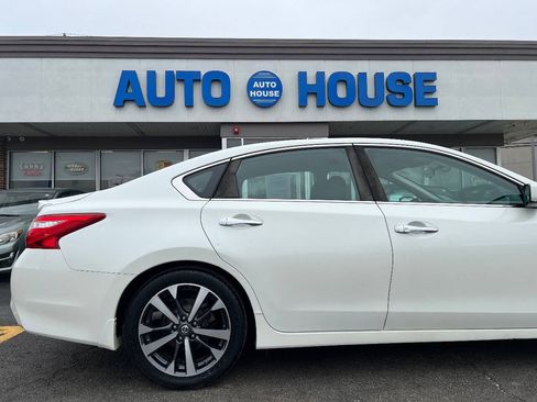 Used 2016 Nissan Altima 2.5 SR FWD image 36